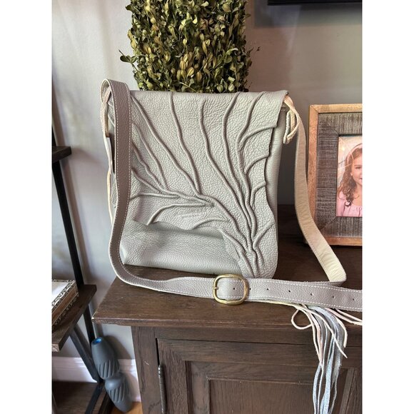 Loriano Tolaini Leather Crossbody Flap Bag Grey - Picture 1 of 13